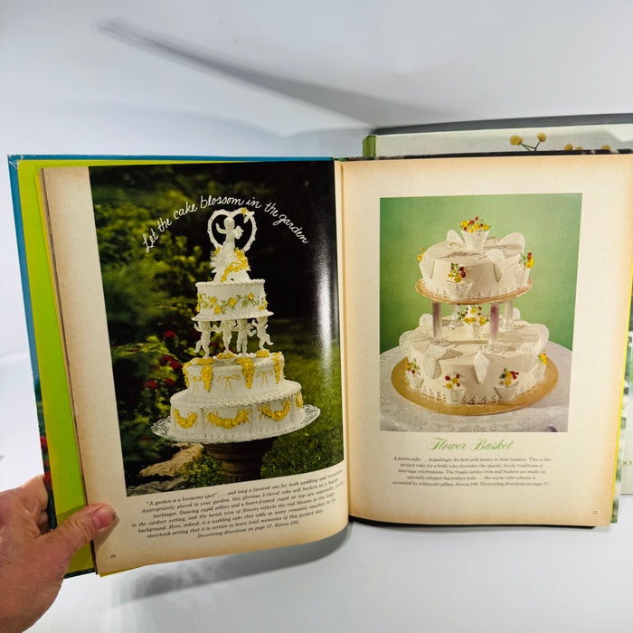 Beautiful Bridal Cakes: The Wilton Way — Celebrate! Omnibus Eugene T. Sullivan | Wilton Enterprises | 1976–1978