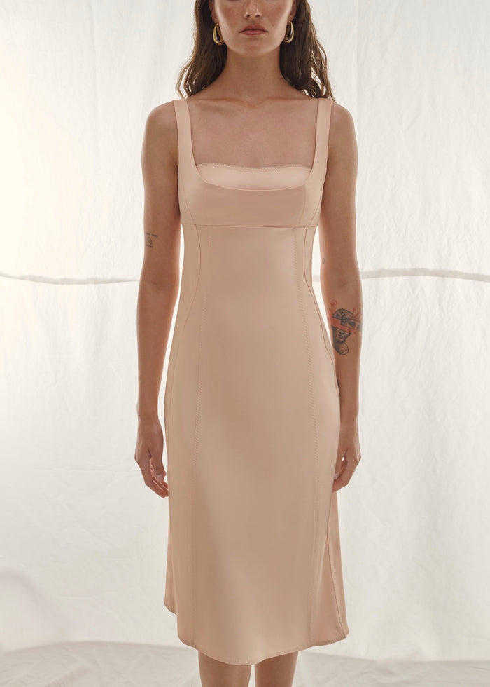 Crème Brulee Dress (Peach)