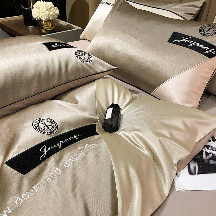 Geometric Patchwork Bedding Set: Comfortable Satin and Cotton Duvet Cover