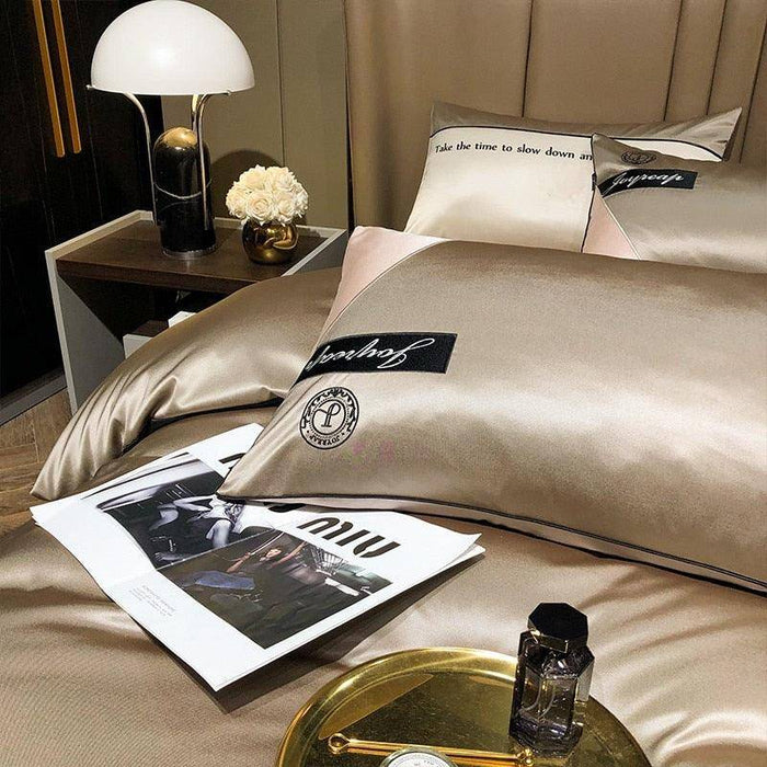 Geometric Patchwork Bedding Set: Comfortable Satin and Cotton Duvet Cover