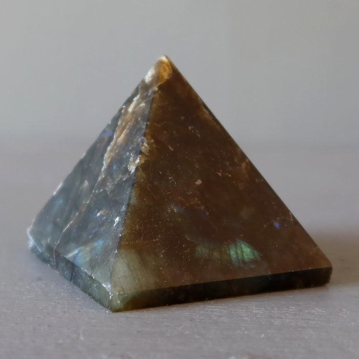 labradorite pyramid