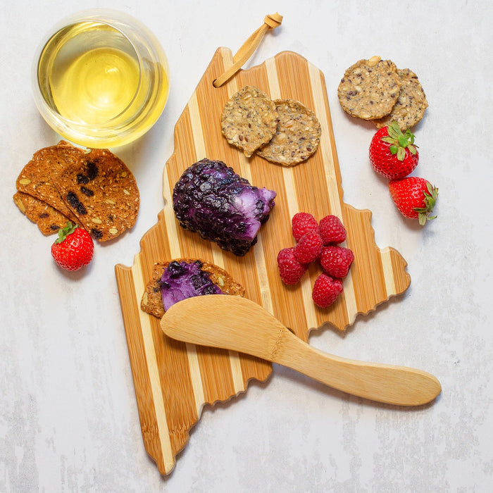 Maine Shaped Charcuterie Board & Cheese Spreader Knife Set