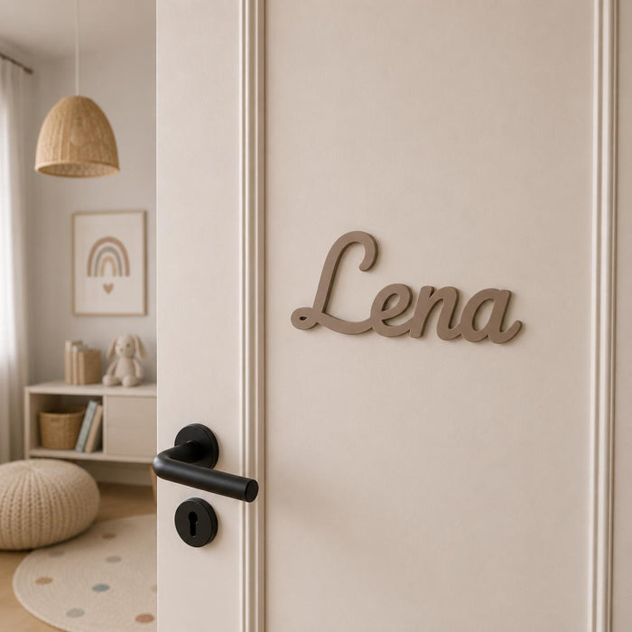 Personalisiertes Türschild mit dem Namen Lena in Beige für das Kinderzimmer – individuelles Namensschild zur Geburt oder als Geschenk für Mädchen.