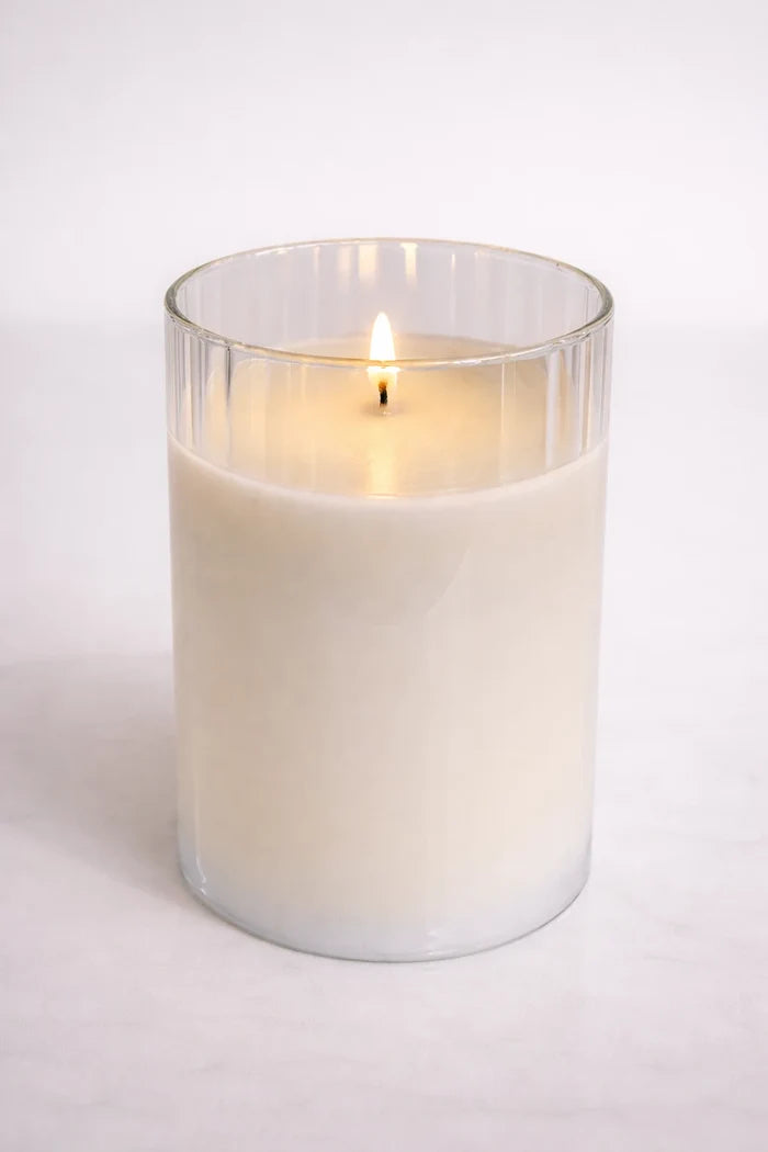 Radiance Faceted Candle: Product View
