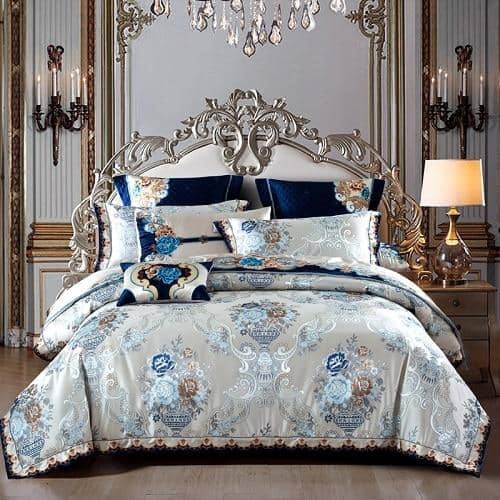 Satin Jacquard Duvet Cover Set - Plush Luxury