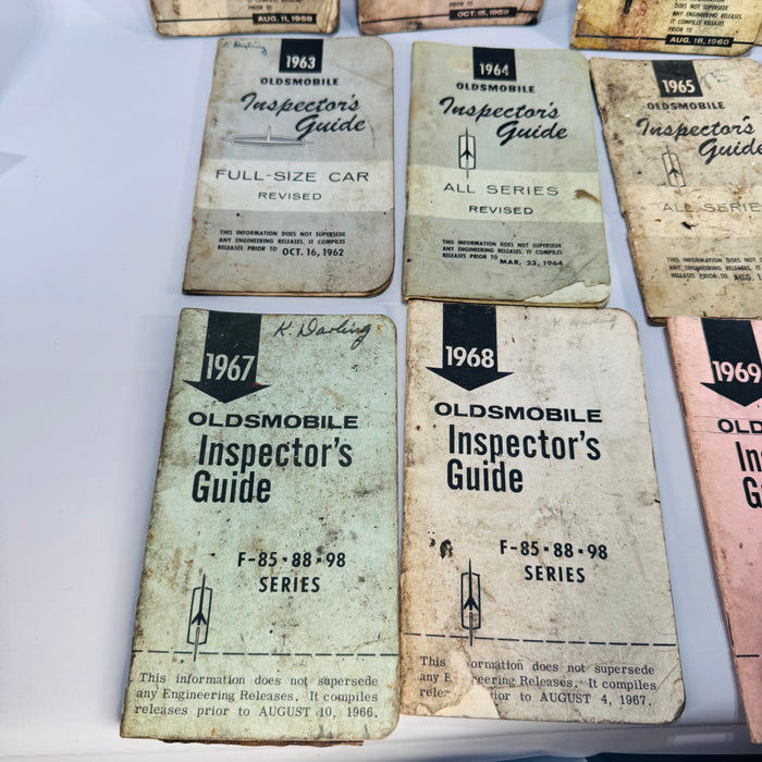 Vintage Oldsmobile Inspector’s Guide Lot (1959–1969) — 12 Pocket Reference Manuals (Automotive Service Manuals) | F-85, 88, 98, All Series
