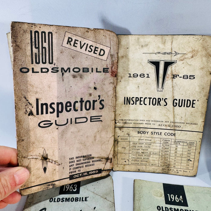 Vintage Oldsmobile Inspector’s Guide Lot (1959–1969) — 12 Pocket Reference Manuals (Automotive Service Manuals) | F-85, 88, 98, All Series